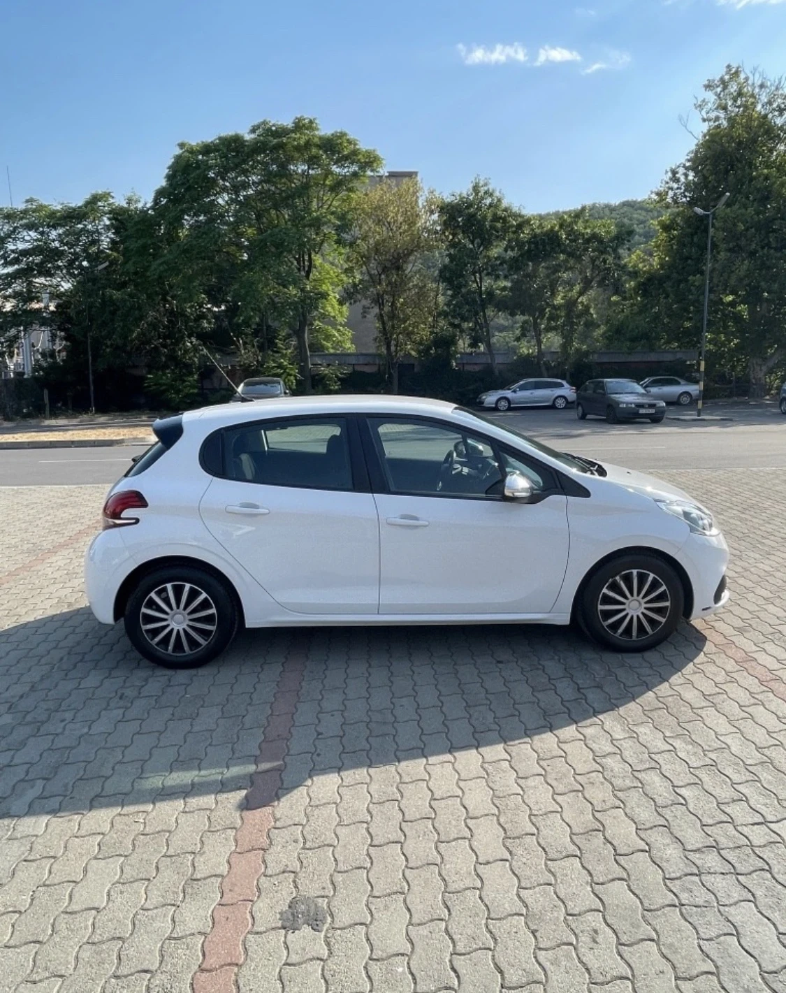 Peugeot 208  - изображение 5