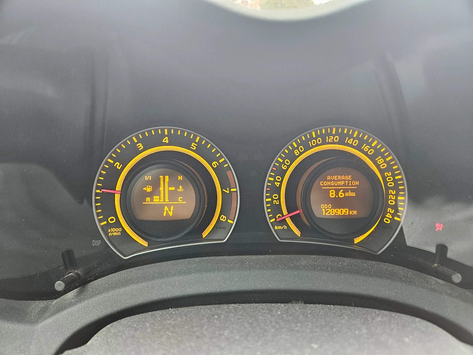 Toyota Auris  - изображение 7