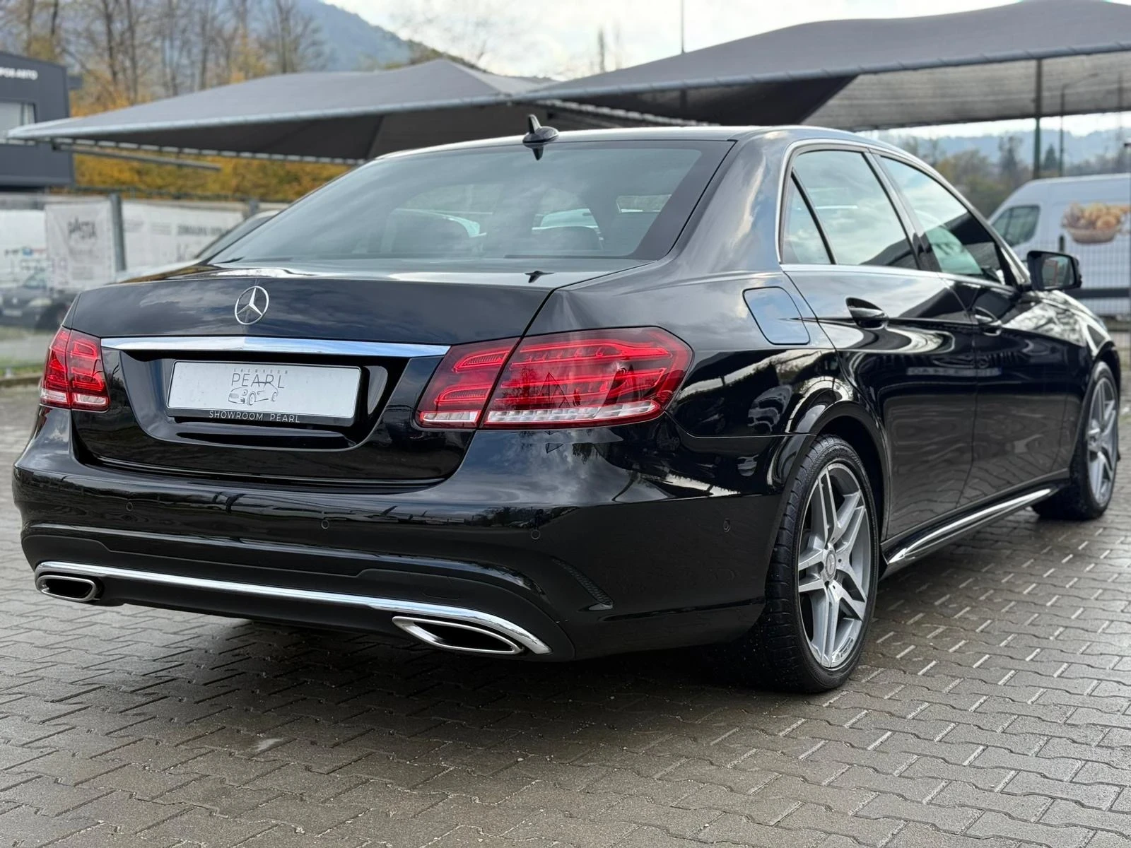 Mercedes-Benz E 250 Bluetec AMG Line 9G-tronic LED Ambient NAVI - изображение 5