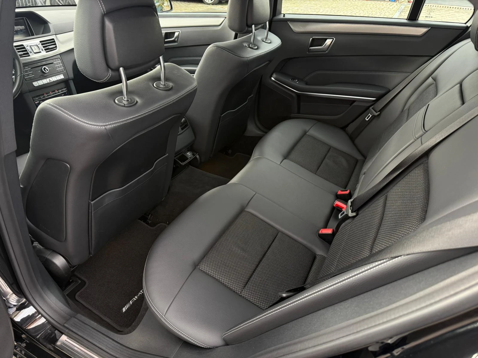 Mercedes-Benz E 250 Bluetec AMG Line 9G-tronic LED Ambient NAVI | Mobile.bg   15