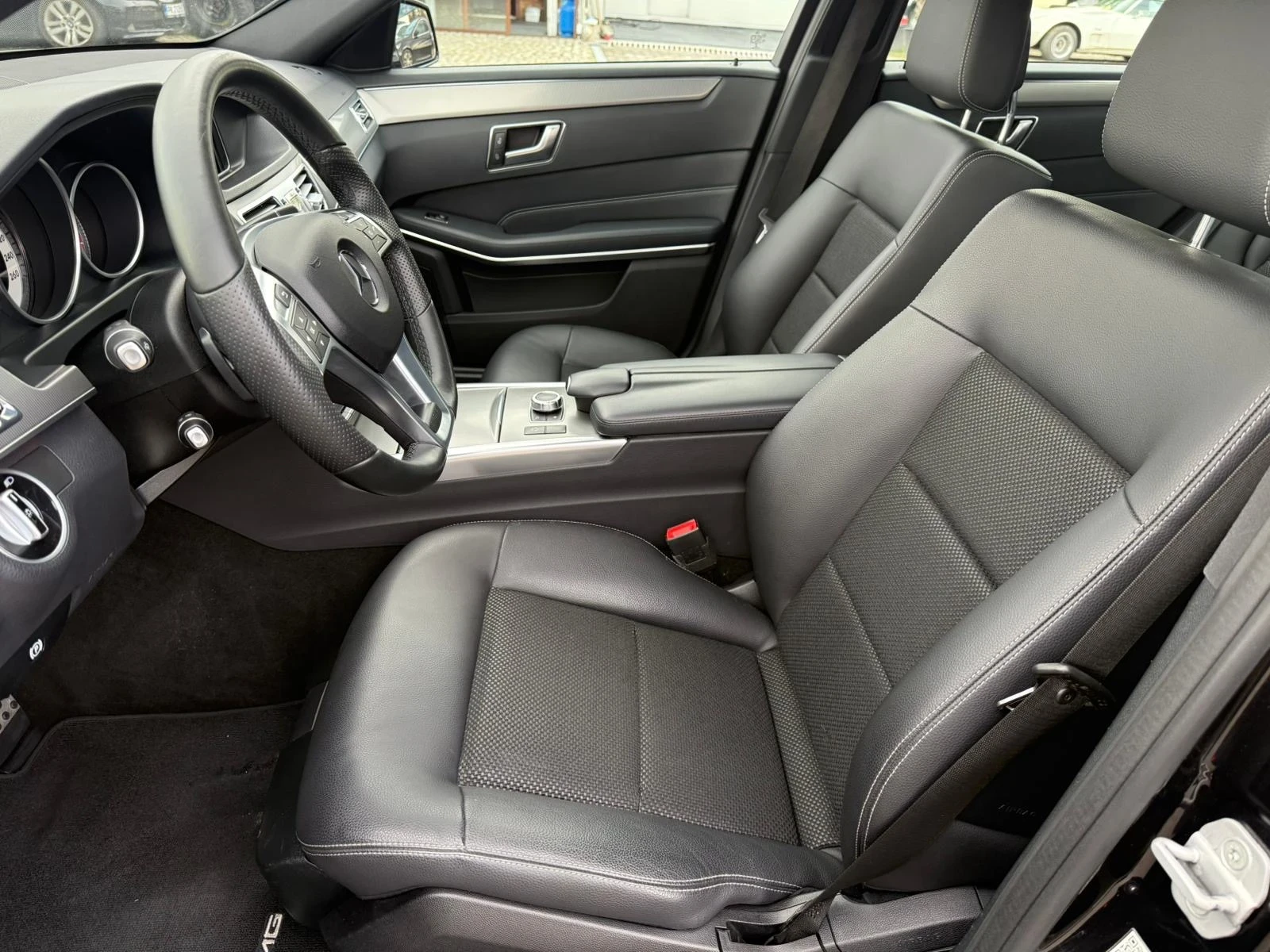 Mercedes-Benz E 250 Bluetec AMG Line 9G-tronic LED Ambient NAVI - изображение 8