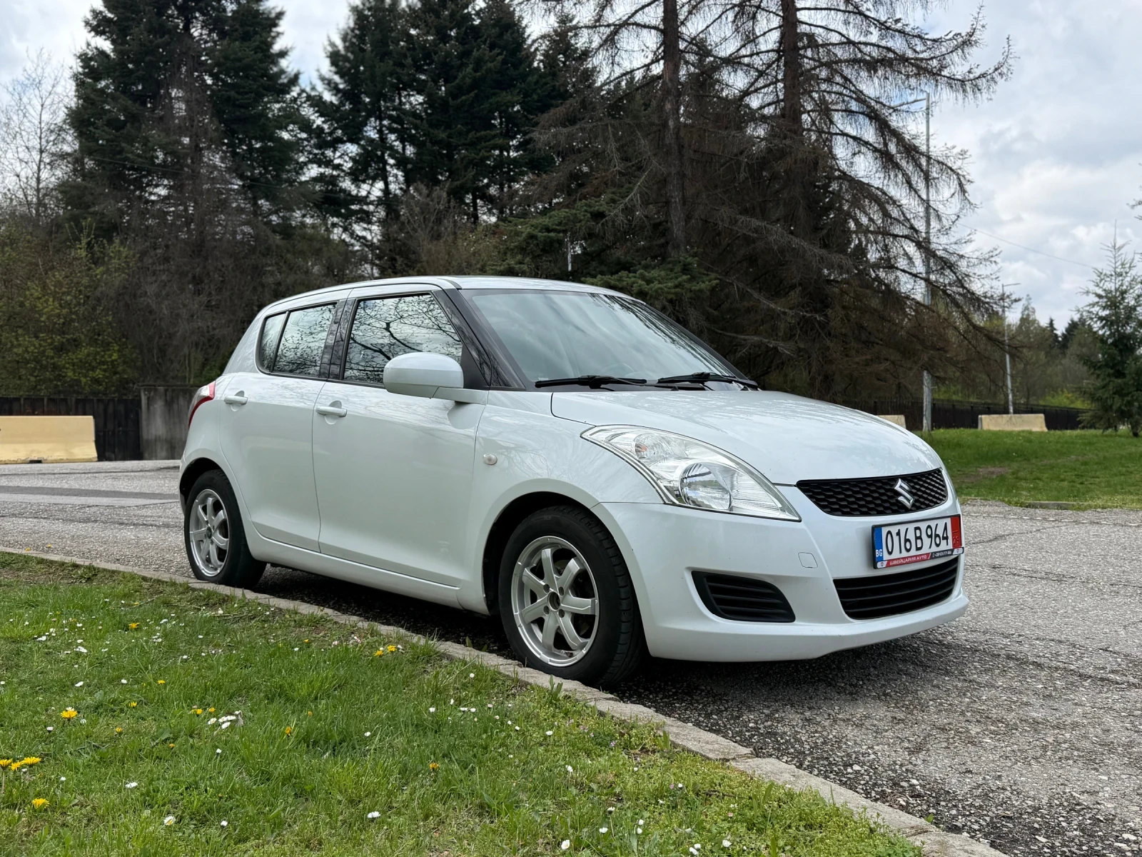 Suzuki Swift 1.2!АВТОМАТИК!, снимка 2 - Автомобили и джипове - 52726697