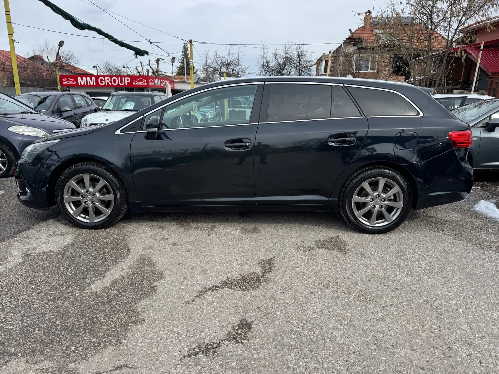 Toyota Avensis 2.0D4D-Facelift-ЛИЗИНГ - изображение 2