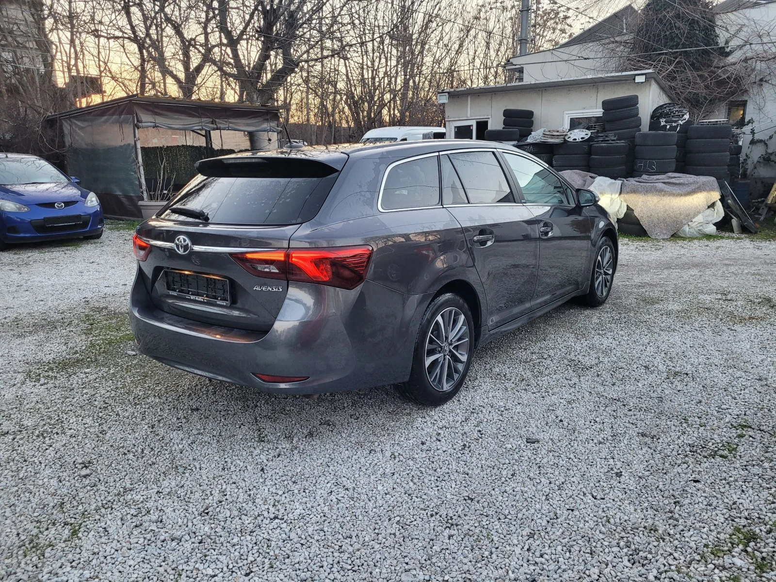 Toyota Avensis 2.0 D-4D  - изображение 4