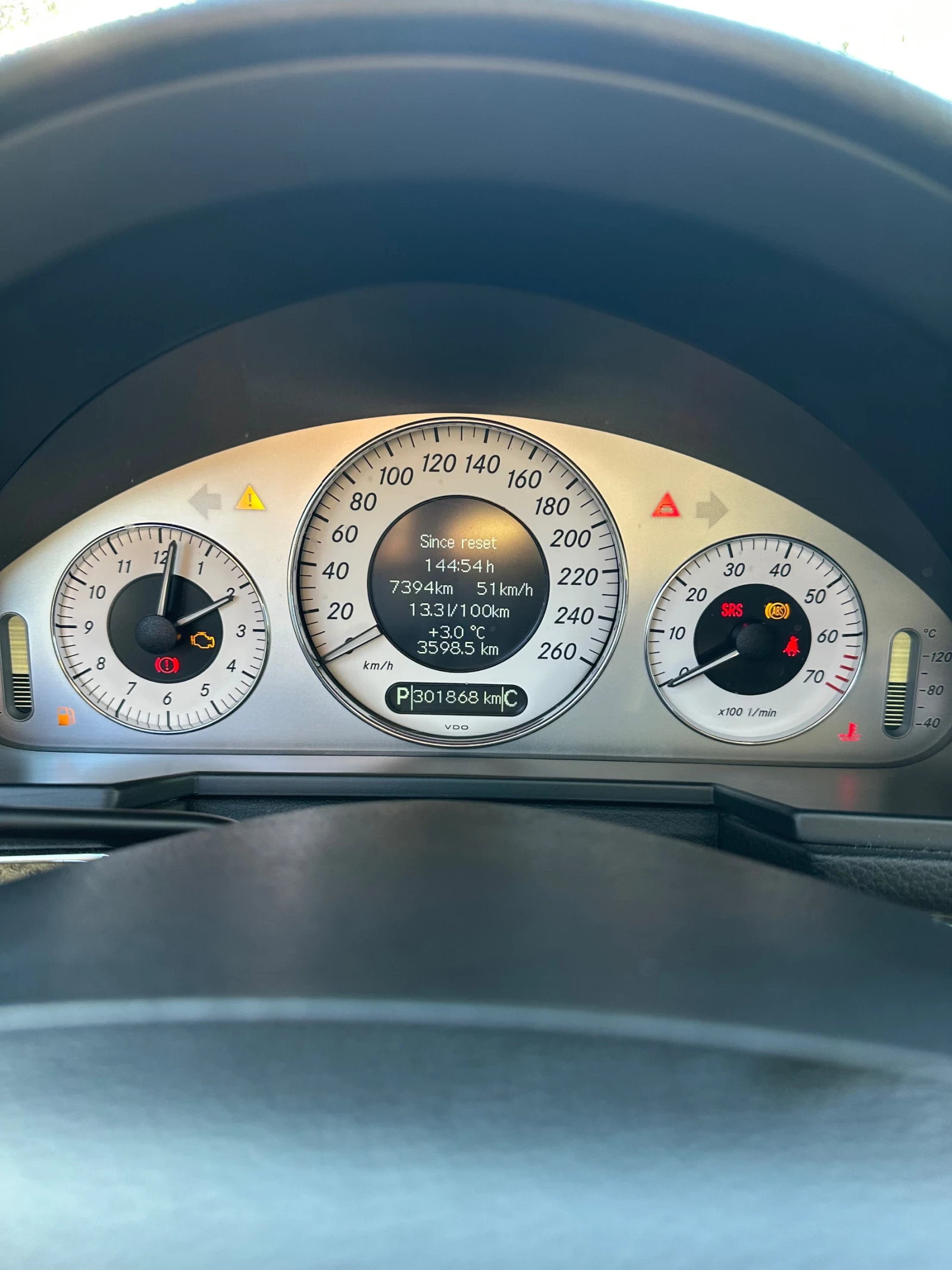 Mercedes-Benz E 500, снимка 6 - Автомобили и джипове - 53825178