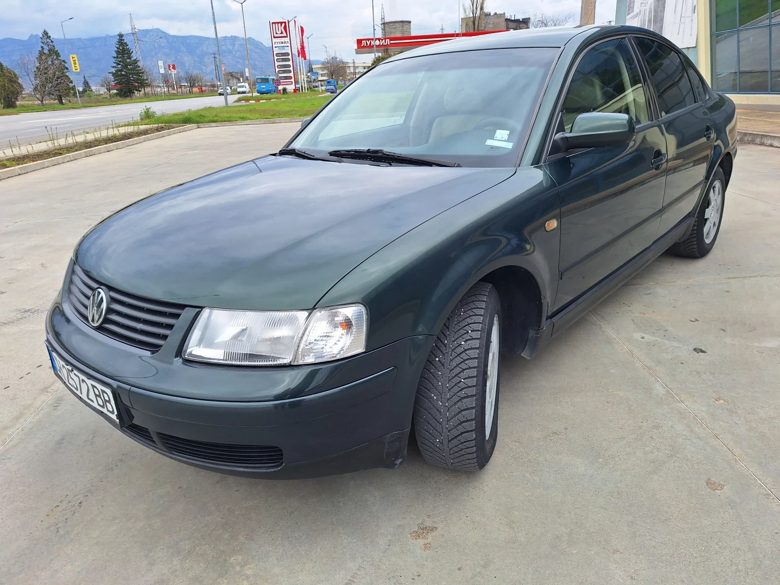 VW Passat, снимка 7 - Автомобили и джипове - 54166477