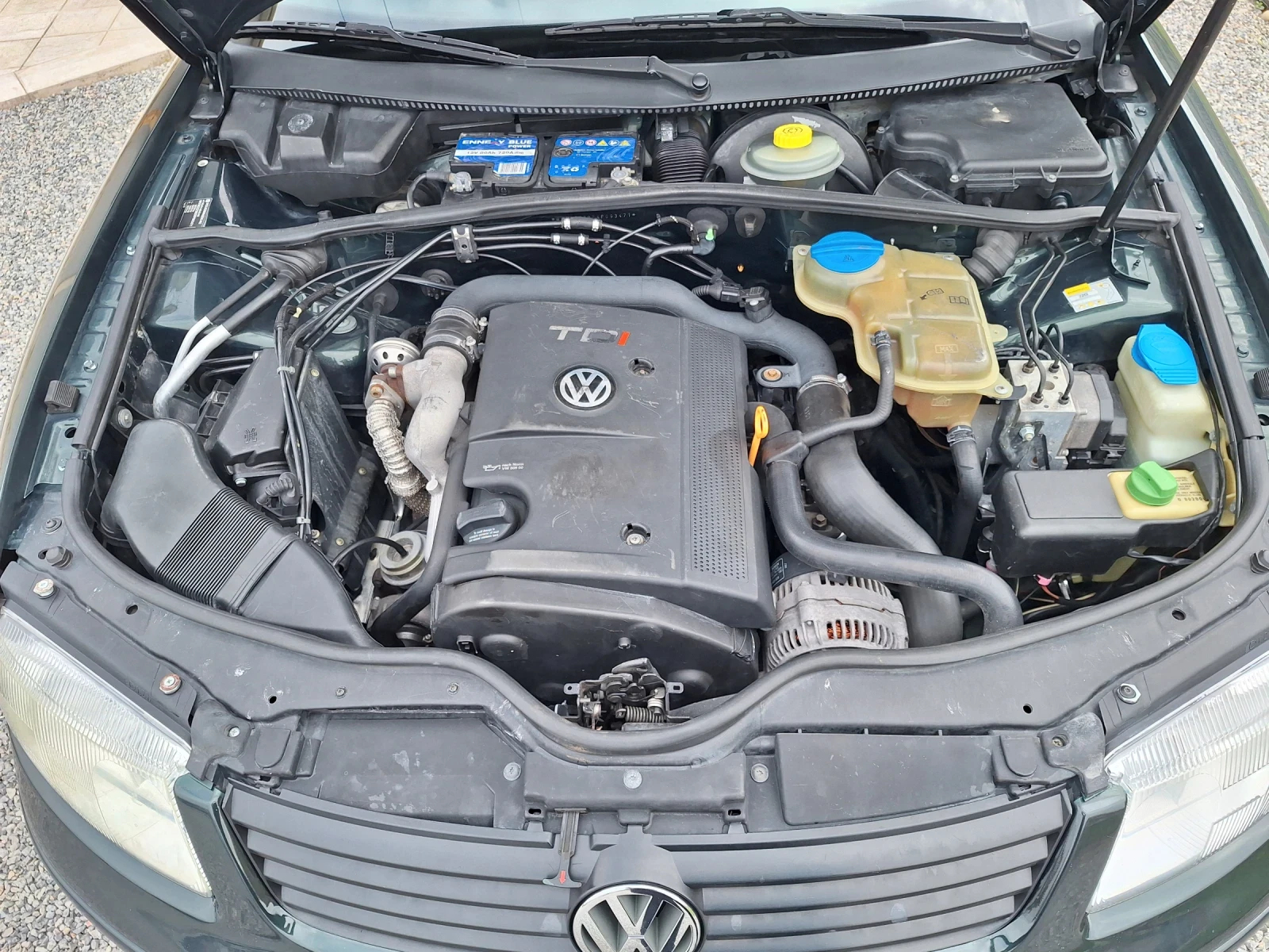 VW Passat, снимка 16 - Автомобили и джипове - 54166477