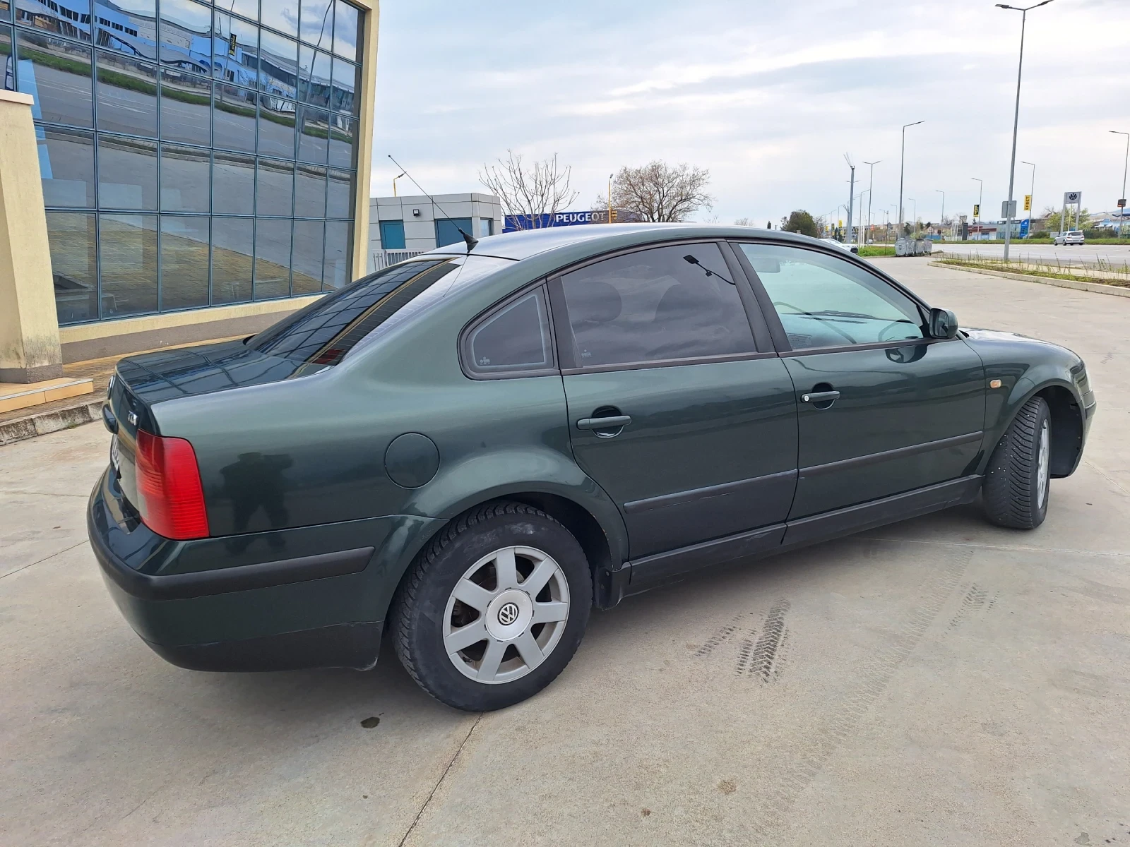 VW Passat, снимка 3 - Автомобили и джипове - 54166477