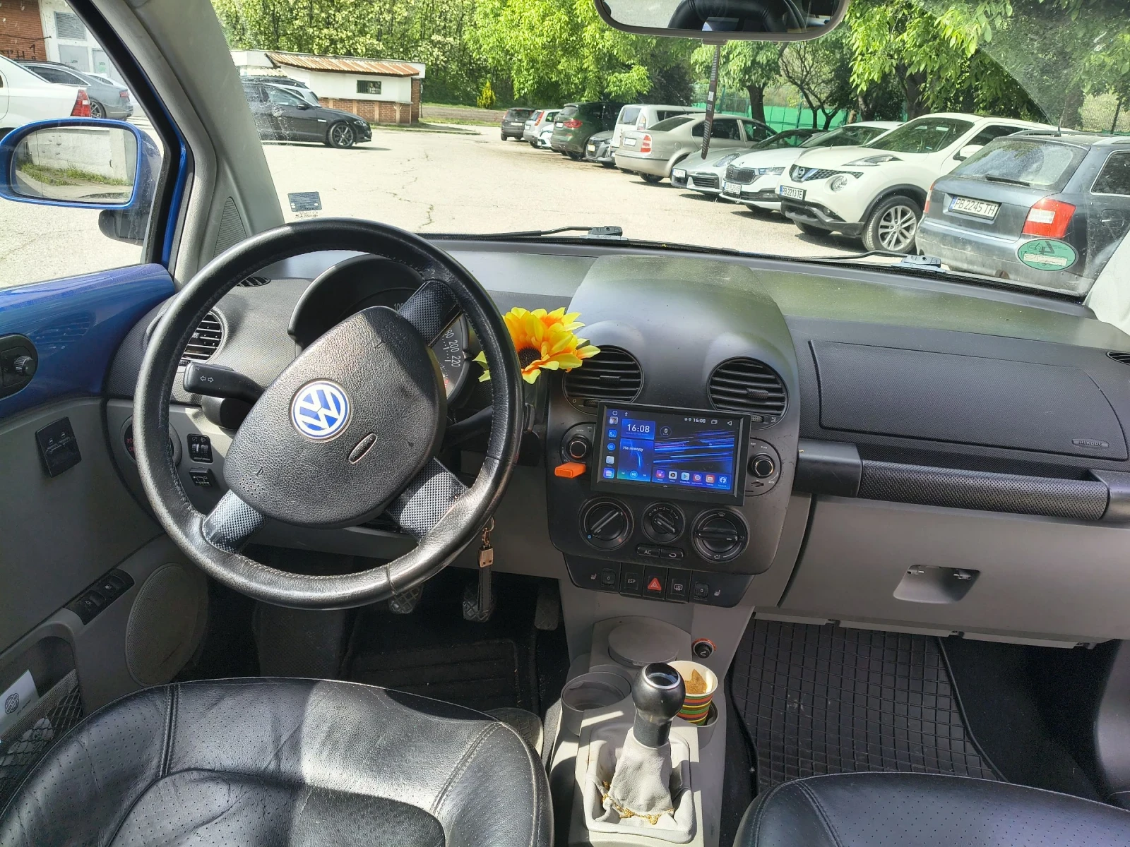 VW New beetle 2.0i с ГАЗ, снимка 10 - Автомобили и джипове - 54494320