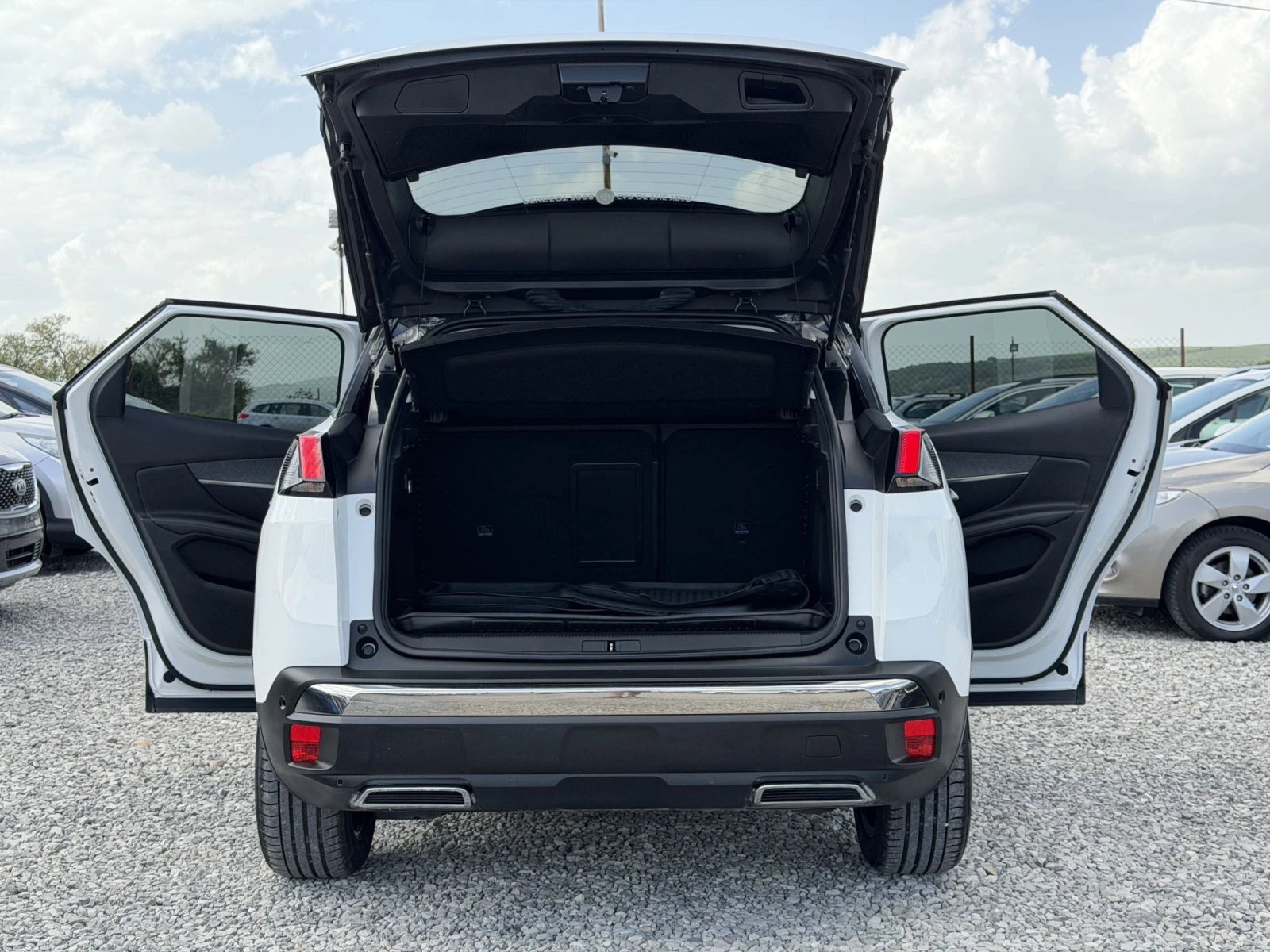 Peugeot 3008 1.6HDI/ALLURE/Bi-TONE/148000km, снимка 10 - Автомобили и джипове - 54542101
