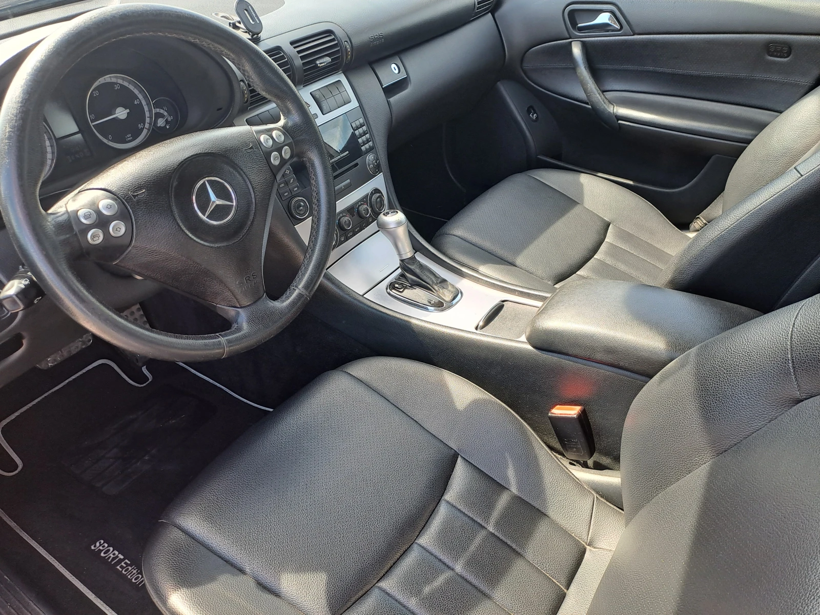 Mercedes-Benz C 200 2.2CDI 122K.C., снимка 6 - Автомобили и джипове - 54925589