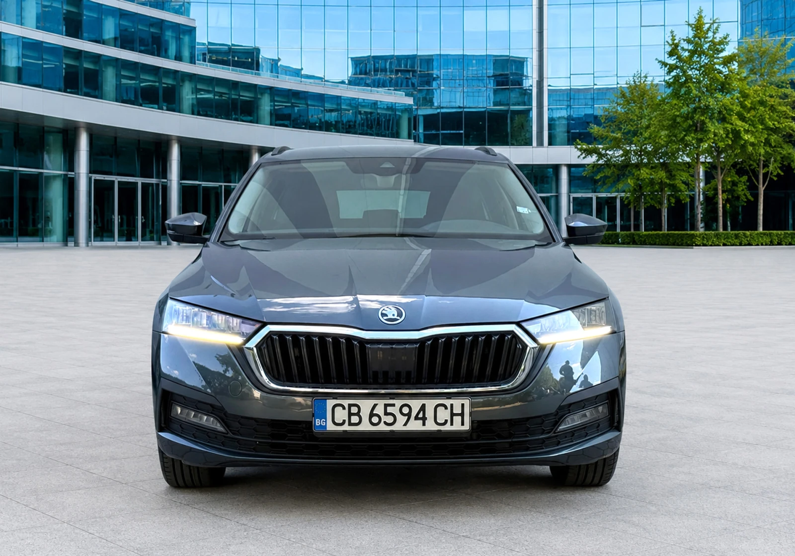 Skoda Octavia 1.5 TSI e-TEC DSG, снимка 2 - Автомобили и джипове - 55544026
