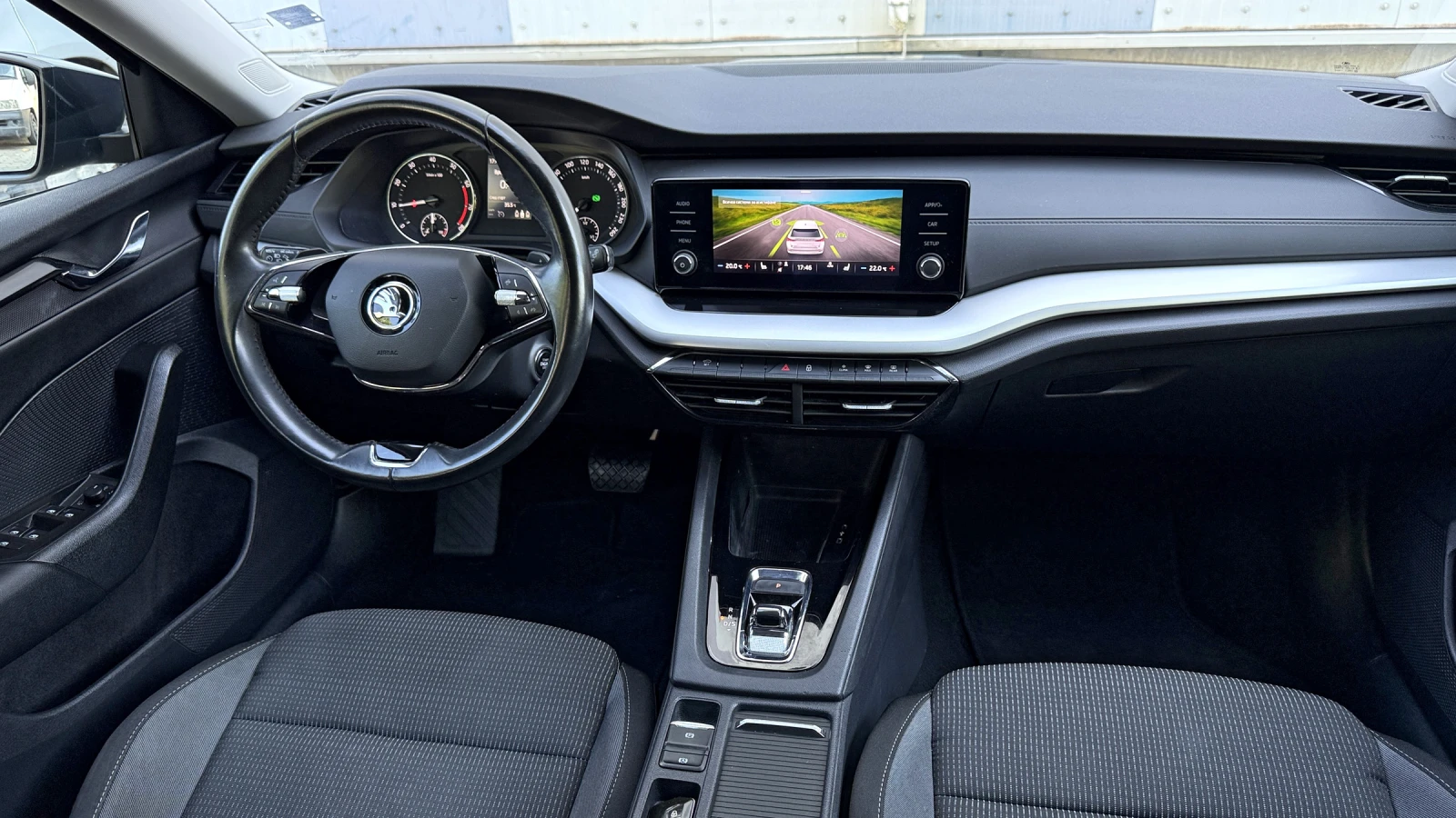 Skoda Octavia 1.5 TSI e-TEC DSG, снимка 9 - Автомобили и джипове - 55544026
