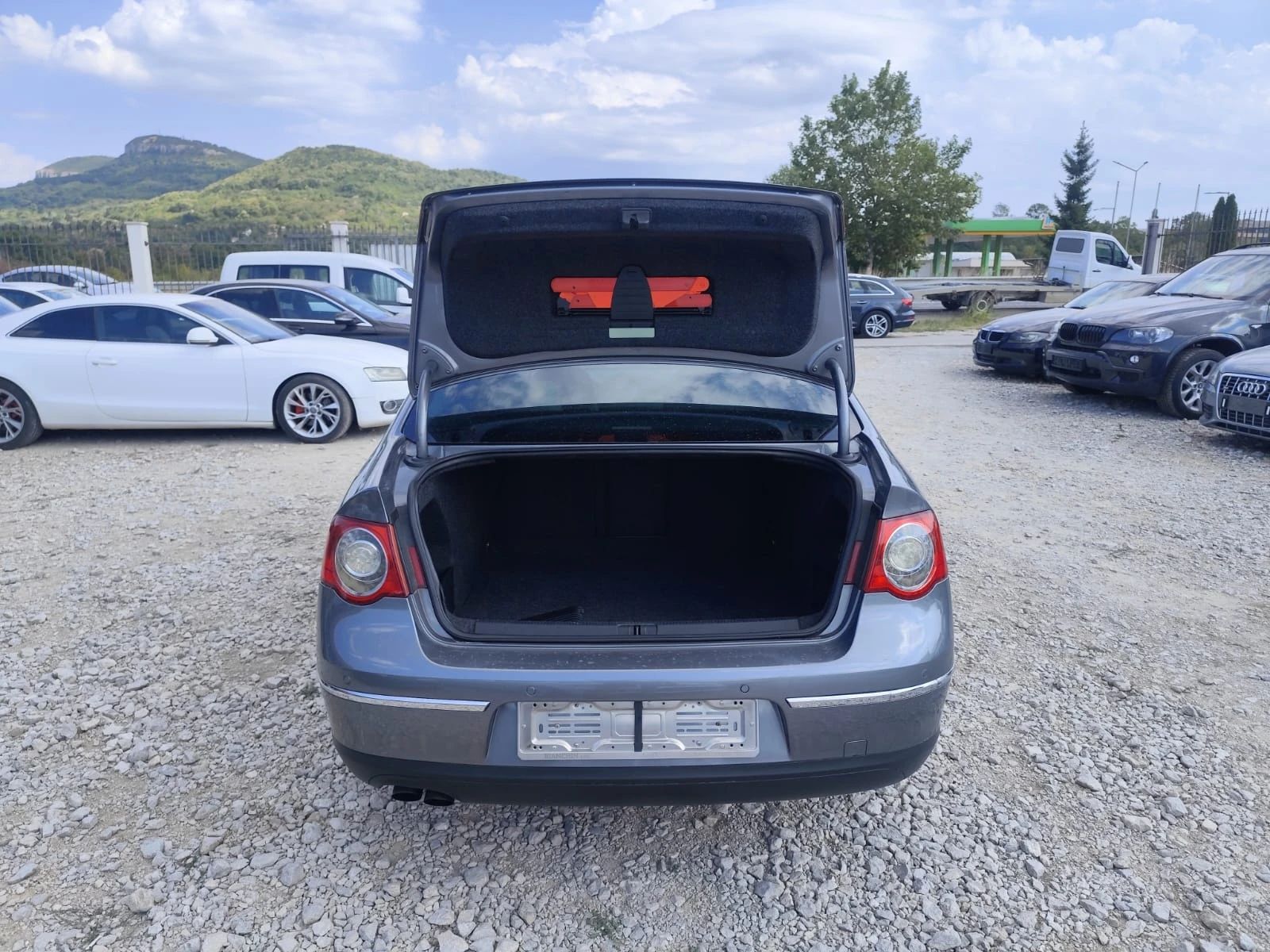 VW Passat 2.0 дизел Италия, снимка 7 - Автомобили и джипове - 55802843