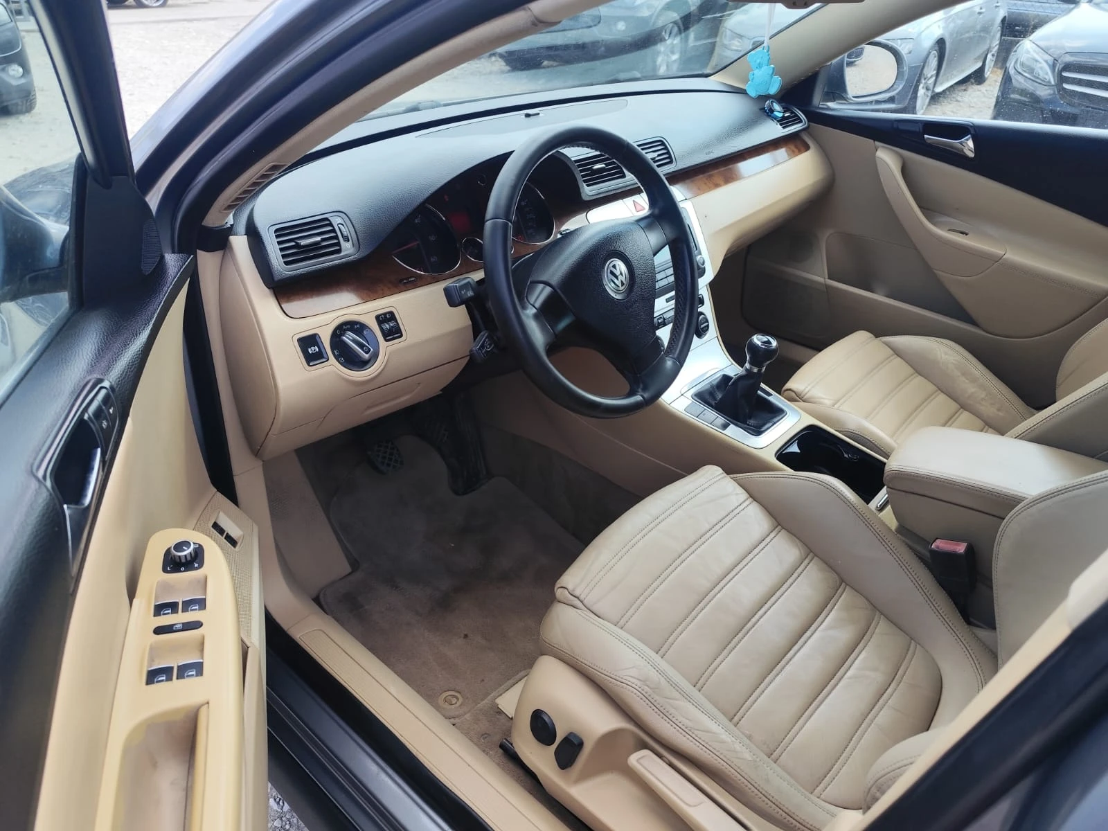 VW Passat 2.0 дизел Италия, снимка 11 - Автомобили и джипове - 55802843