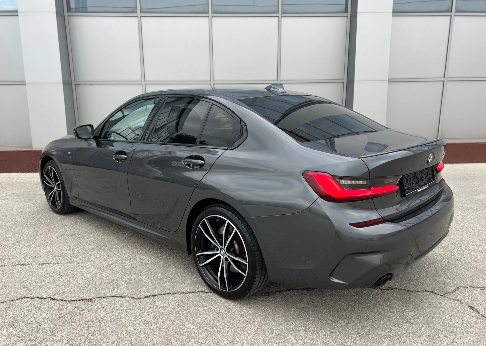 BMW 330 330e M Sport  SEDAN | Mobile.bg � ����������� 4