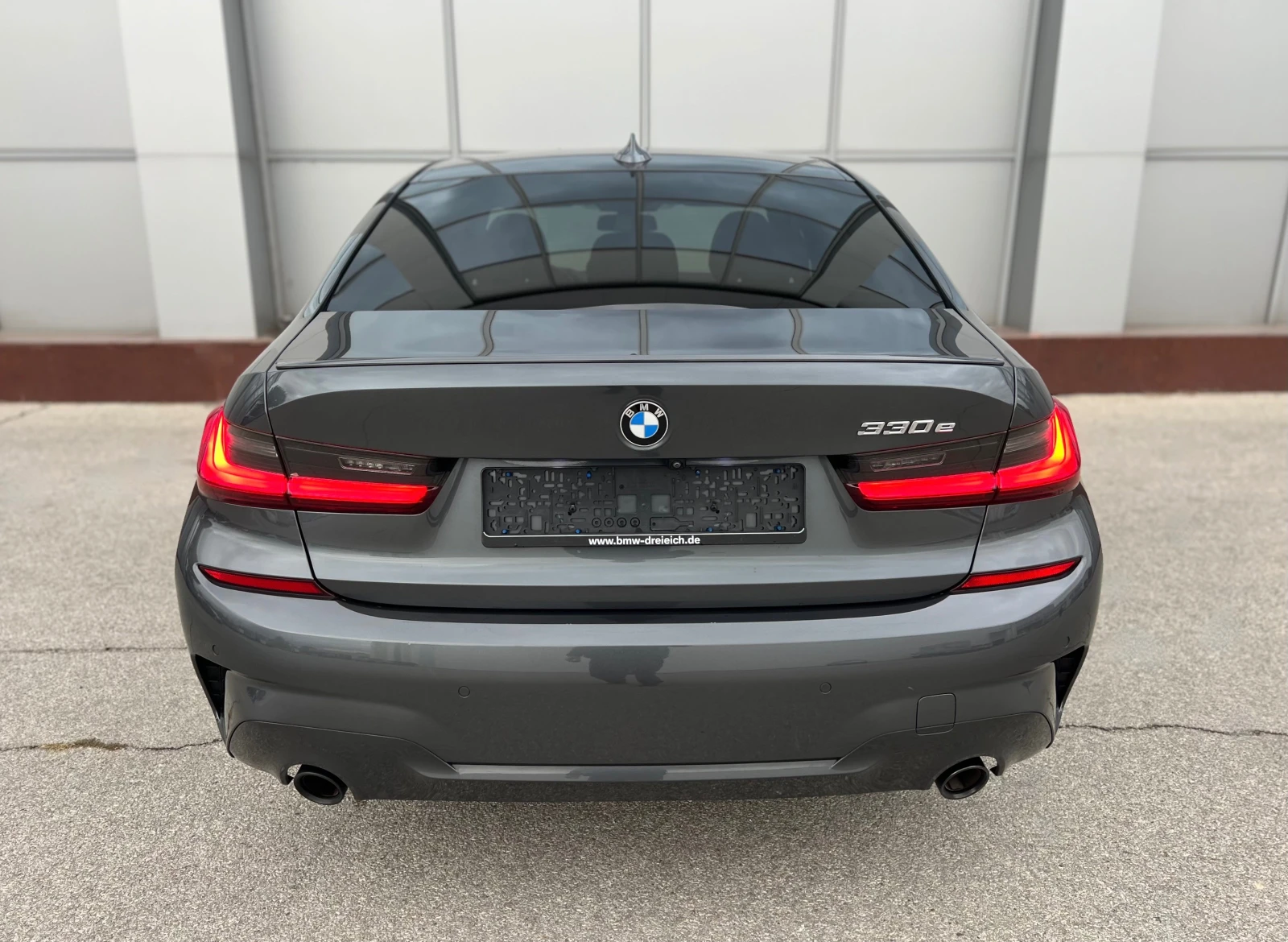 BMW 330 330e M Sport  SEDAN | Mobile.bg � ����������� 5