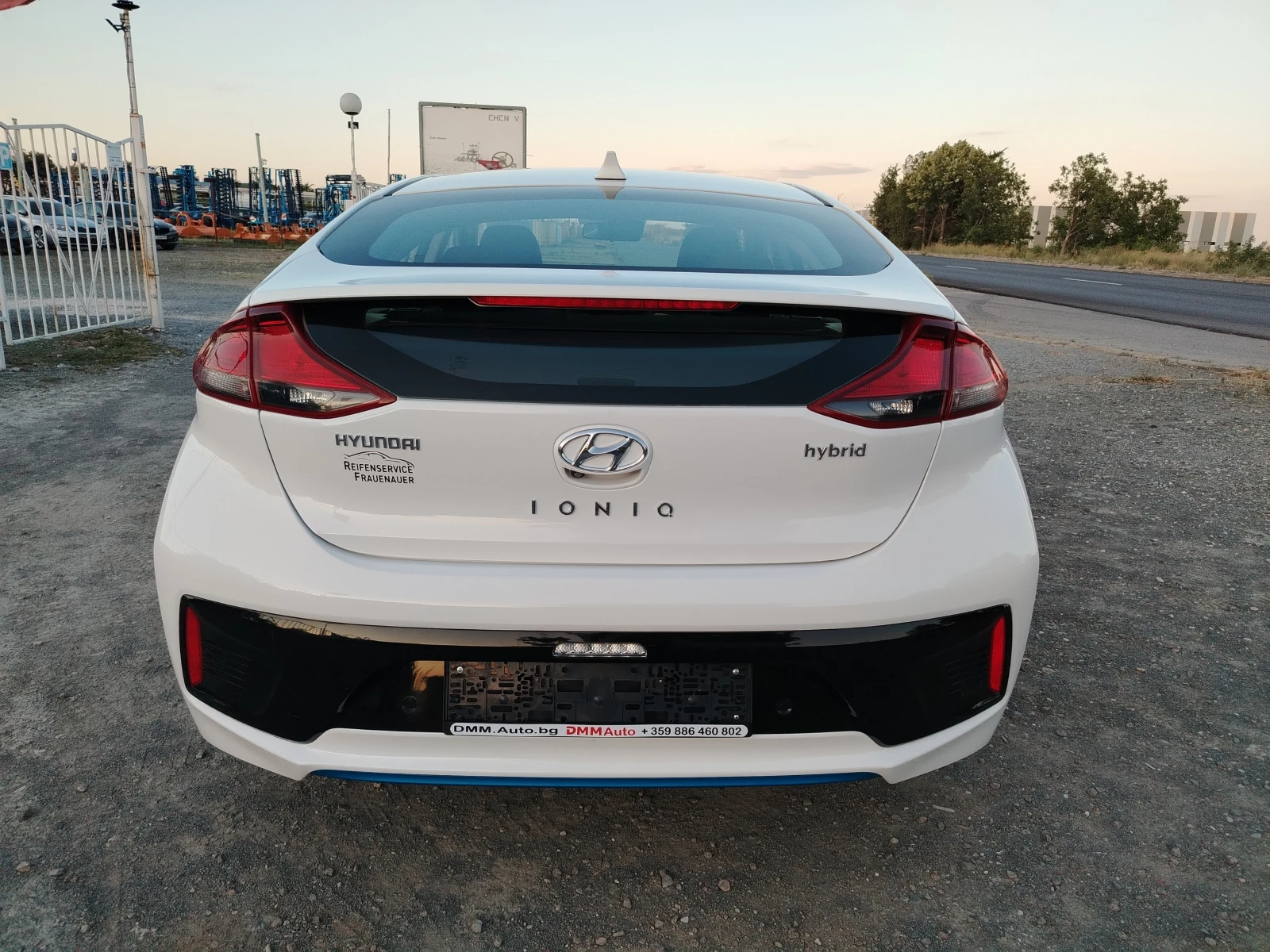 Hyundai Ioniq 1.6-141 КС  HYBRID, NAVI, AUTOMATIC, снимка 6 - Автомобили и джипове - 55981219