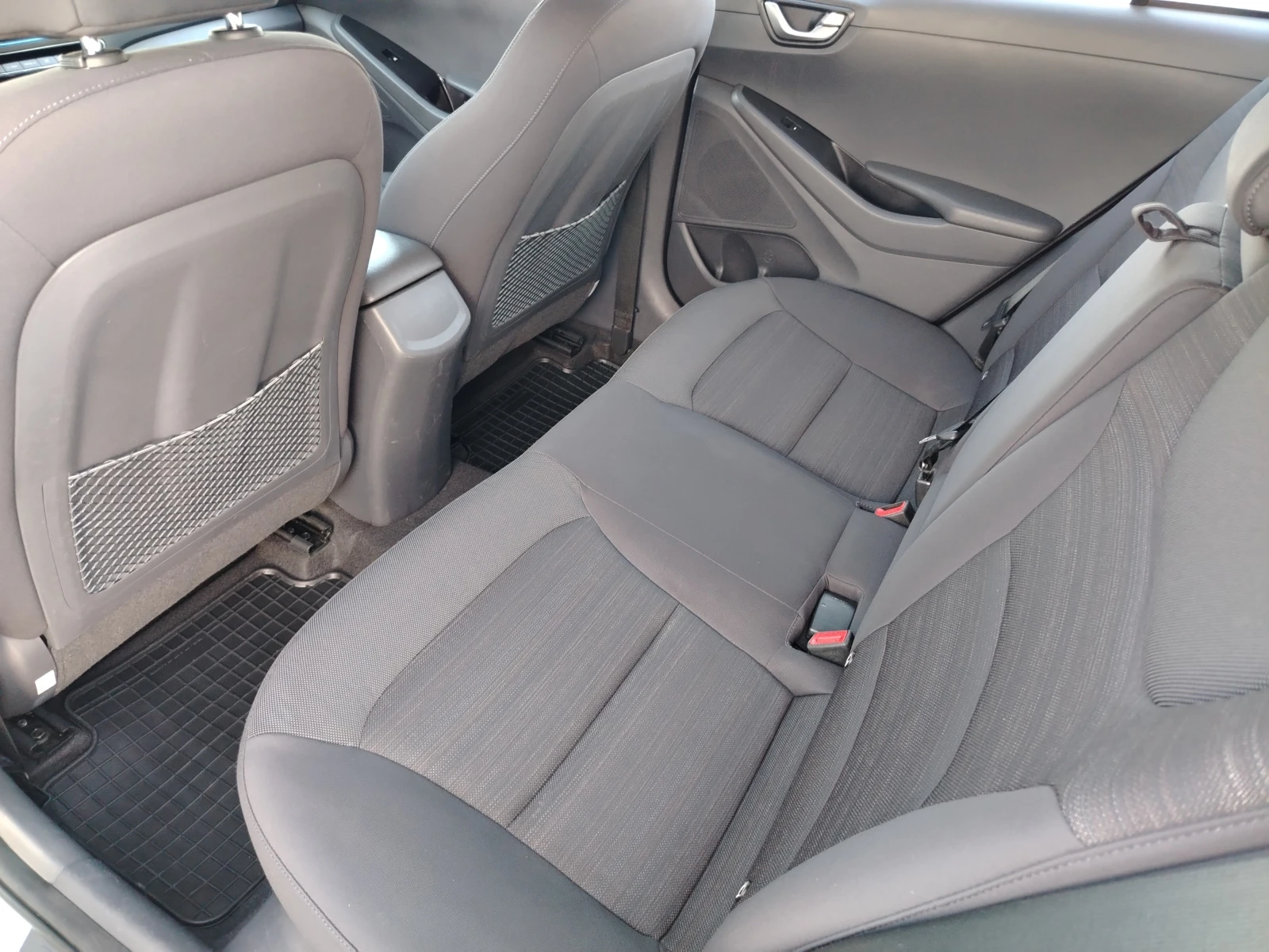 Hyundai Ioniq 1.6-141 КС  HYBRID, NAVI, AUTOMATIC, снимка 14 - Автомобили и джипове - 55981219
