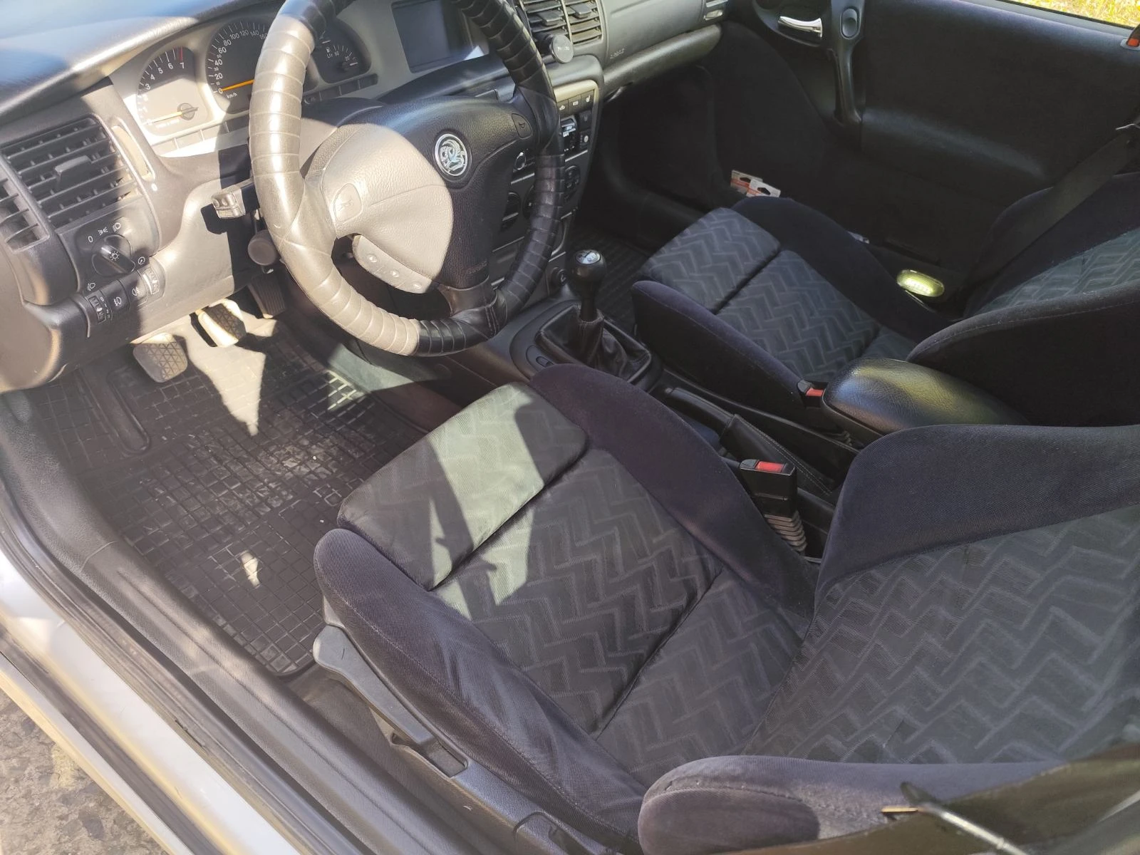 Opel Vectra 2.5 V6 170 к.с., снимка 13 - Автомобили и джипове - 56242034