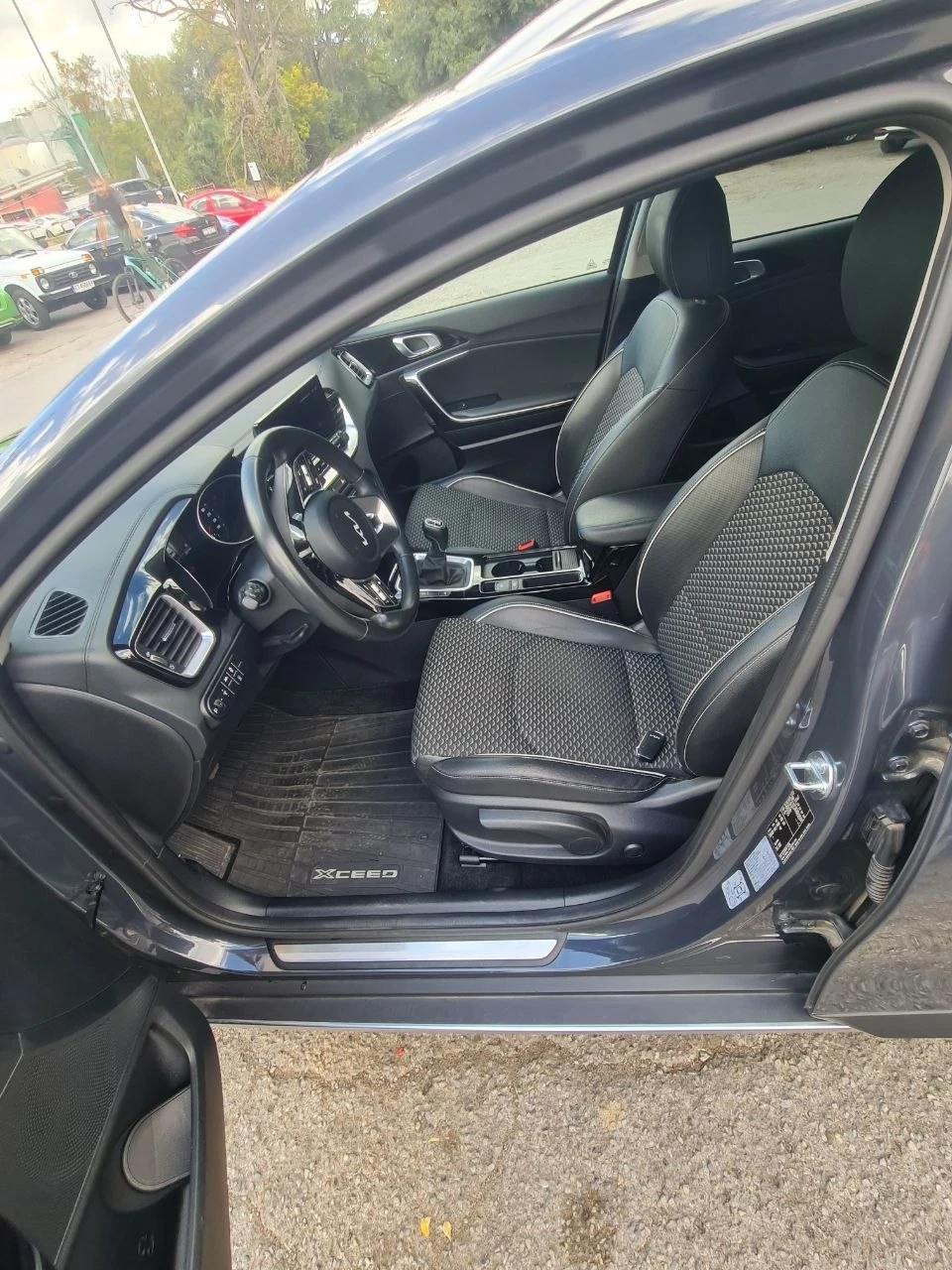 Kia XCeed 1.5 TURBO, снимка 12 - Автомобили и джипове - 56449492