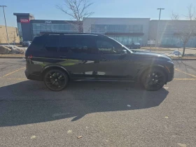 BMW X7 xDrive40i M SPORТ/COLOUR CHANGING SUNROOF/CRYSTAL, снимка 3