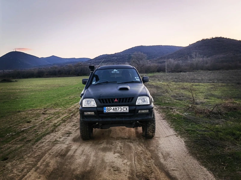 Mitsubishi L200 2.5/Offroad, снимка 1 - Автомобили и джипове - 48347845