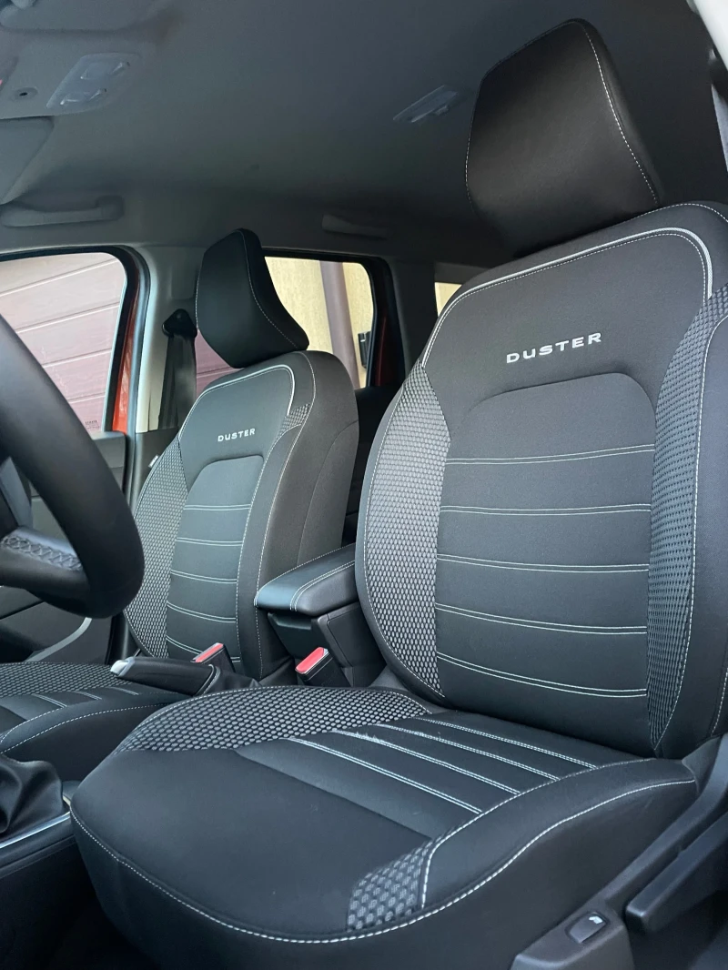 Dacia Duster AUTOMATIK -1.3TCe-150ps-32хил.км, снимка 8 - Автомобили и джипове - 50037891