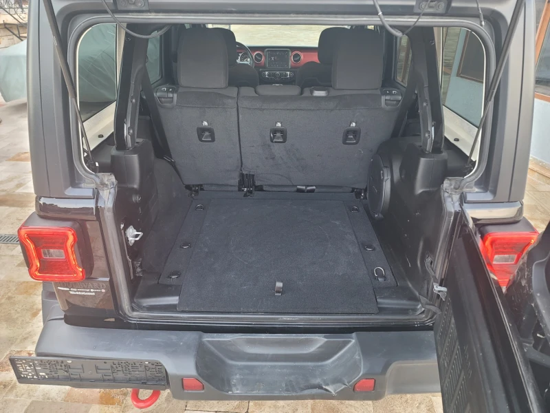 Jeep Wrangler Unlimited Rubicon 3.6 Trail Rated, снимка 11 - Автомобили и джипове - 51092814