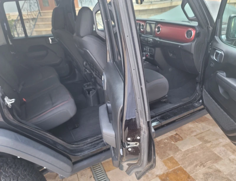 Jeep Wrangler Unlimited Rubicon 3.6 Trail Rated, снимка 10 - Автомобили и джипове - 51092814