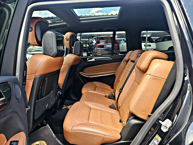 Mercedes-Benz GLS 500 ! AMG/7MESTA/TVx3/DISTR/360CAM/МАСАЖ/ОБДУХ/PANO/LI, снимка 10 - Автомобили и джипове - 51093228