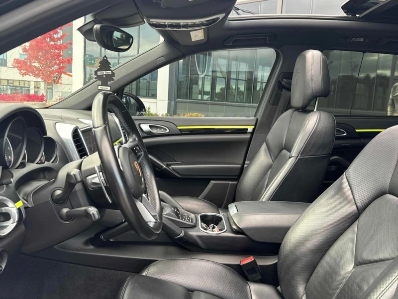 Porsche Cayenne S E Hybrid  CARFAX, снимка 12 - Автомобили и джипове - 52334715
