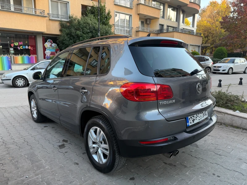 VW Tiguan 2.0 TSI 4x4 Автомат, снимка 5 - Автомобили и джипове - 52342807