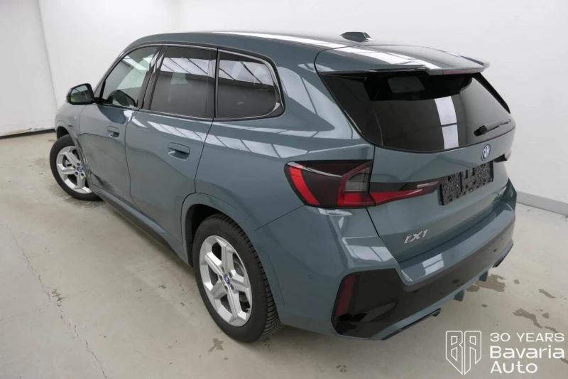 BMW iX1 30 xDrive M Sport Paket, снимка 2 - Автомобили и джипове - 52711780