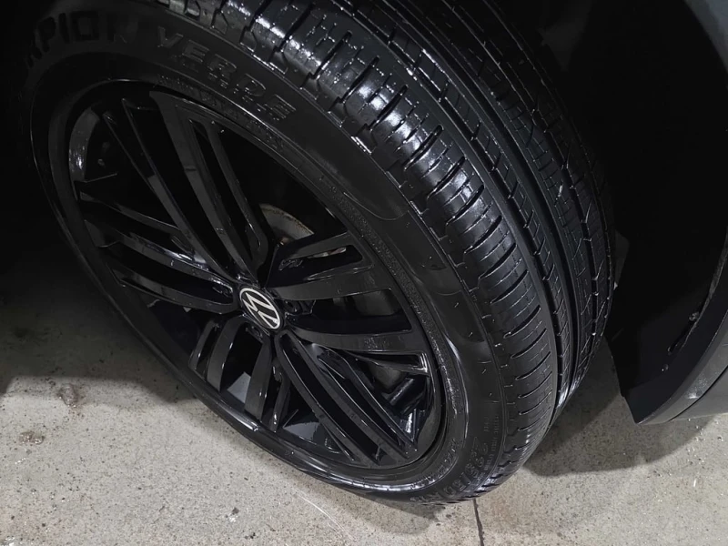 VW Tiguan * Comfortline R Line Black Edition * CARFAX * БЕЗ , снимка 7 - Автомобили и джипове - 52825238