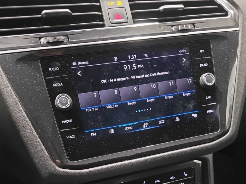 VW Tiguan * Comfortline R Line Black Edition * CARFAX * БЕЗ , снимка 9 - Автомобили и джипове - 52825238