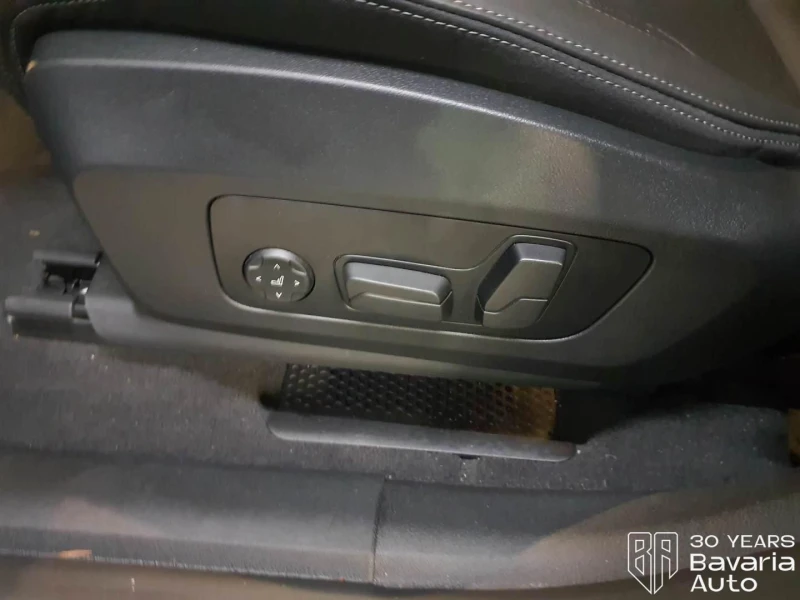 BMW X1 20d xDrive M Sport Paket , снимка 13 - Автомобили и джипове - 53073642