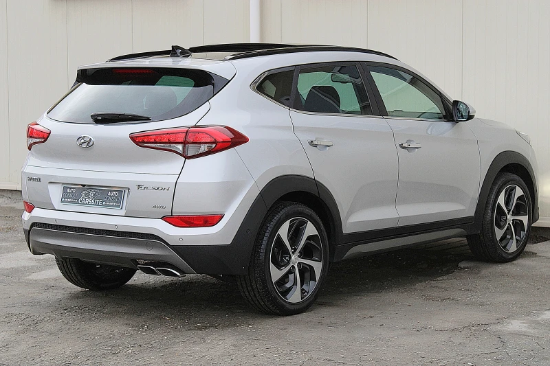 Hyundai Tucson 2.0CRDI/4x4/DISTRONIC/KAMERA/PANORAMA/TOP, снимка 6 - Автомобили и джипове - 53224747
