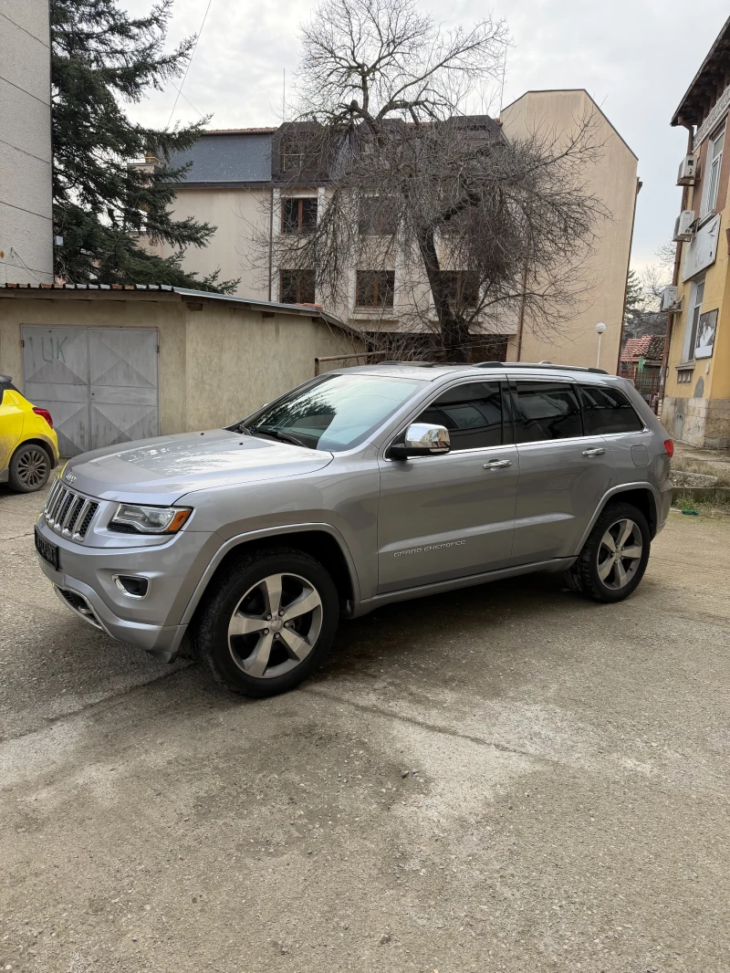 Jeep Grand cherokee Overland, снимка 2 - Автомобили и джипове - 53470576