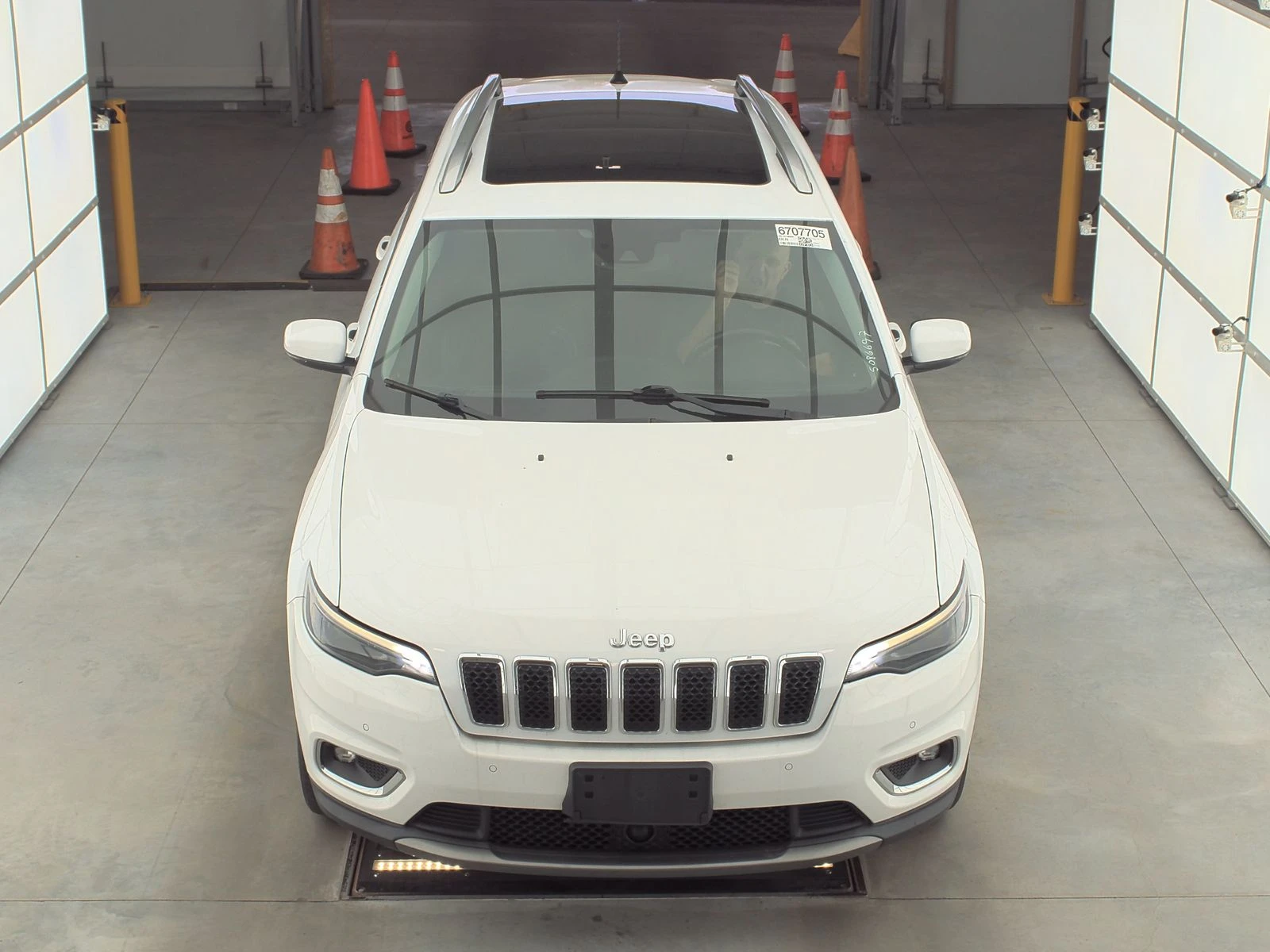 Jeep Cherokee CARFAX* ОПЦИЯ ЗА ФИНАНСИРАНЕ*  - изображение 2