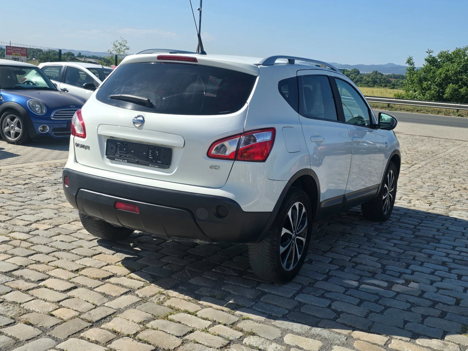 Nissan Qashqai 1.6DCI 131кс 4х4 Panorama Camera Navi EURO 5 - изображение 6