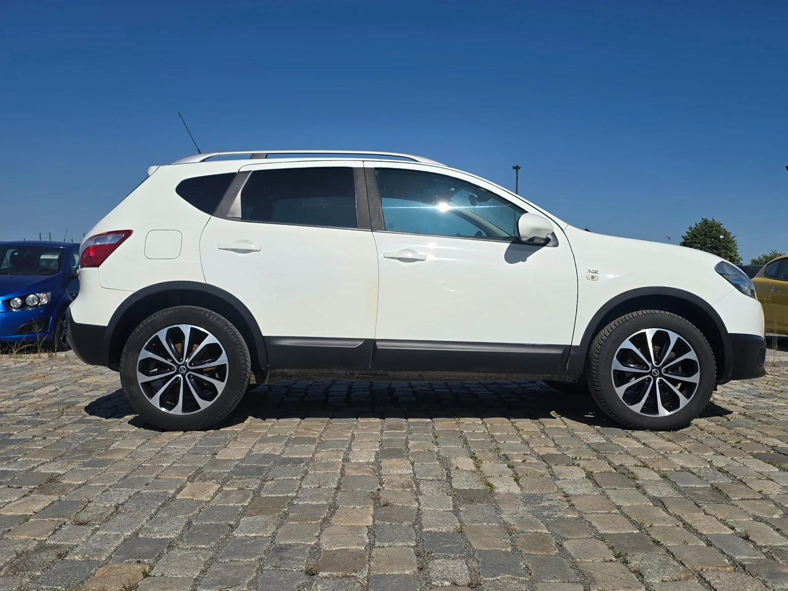 Nissan Qashqai 1.6DCI 131кс 4х4 Panorama Camera Navi EURO 5 - изображение 5