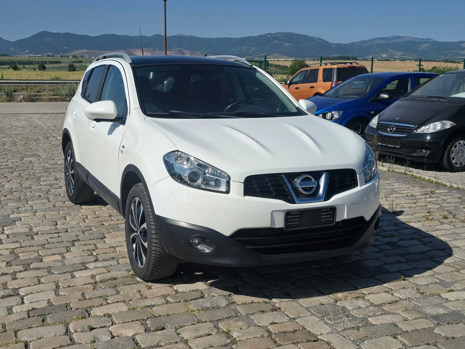 Nissan Qashqai 1.6DCI 131кс 4х4 Panorama Camera Navi EURO 5 - изображение 4
