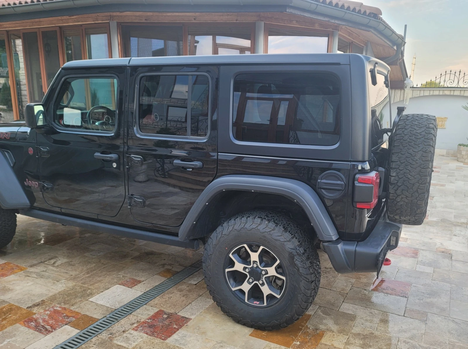 Jeep Wrangler Unlimited Rubicon 3.6 Trail Rated - изображение 4