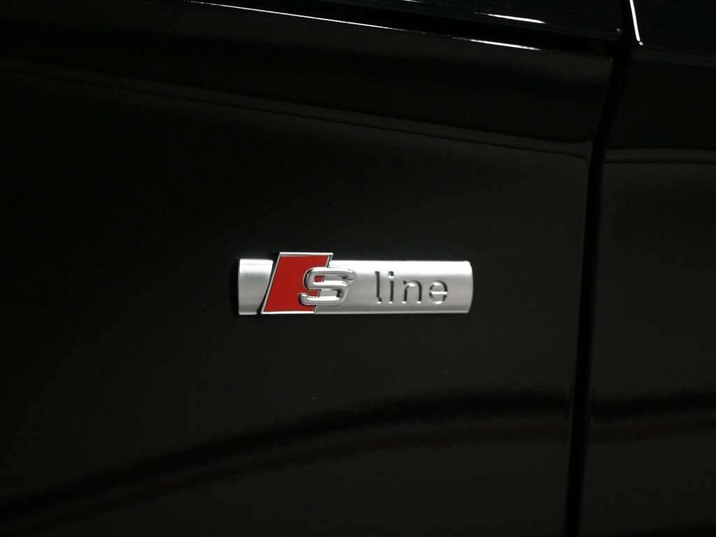 Audi Q5 * S Line quattro Premium Plus * CARFAX * БЕЗ ПЪРВО - изображение 10