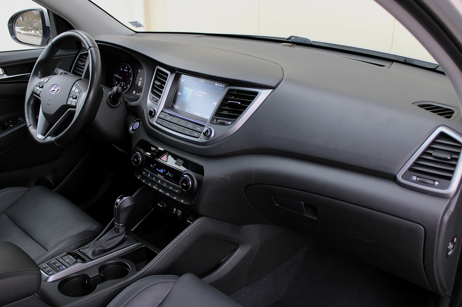 Hyundai Tucson 2.0CRDI/4x4/DISTRONIC/KAMERA/PANORAMA/TOP | Mobile.bg � ����������� 12