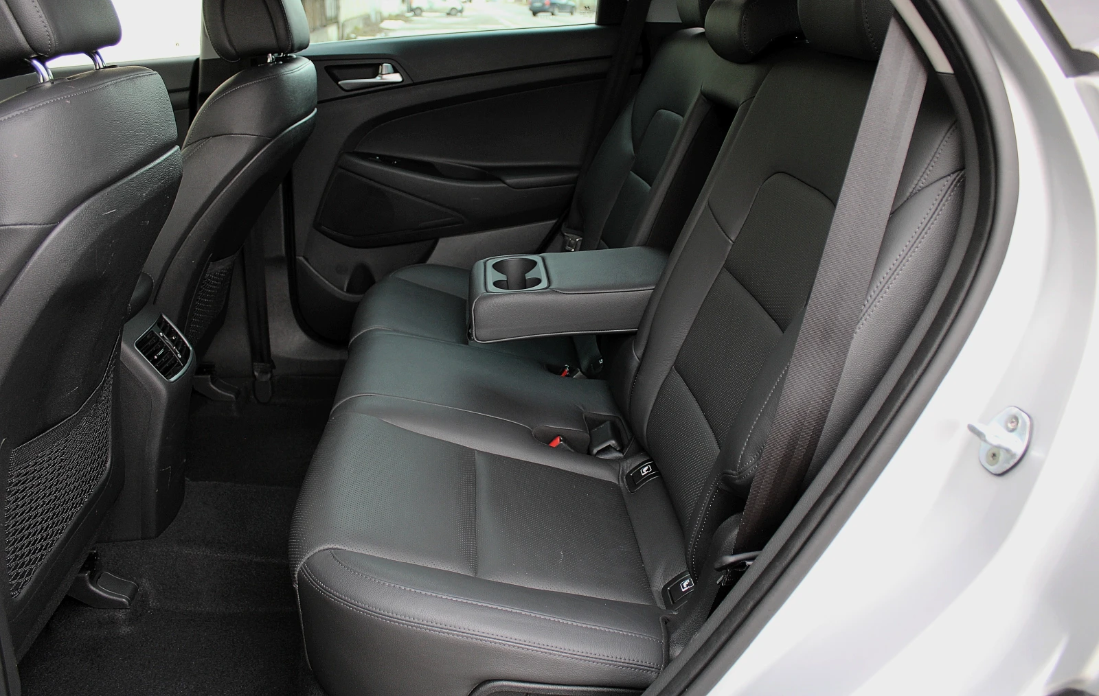 Hyundai Tucson 2.0CRDI/4x4/DISTRONIC/KAMERA/PANORAMA/TOP - изображение 10