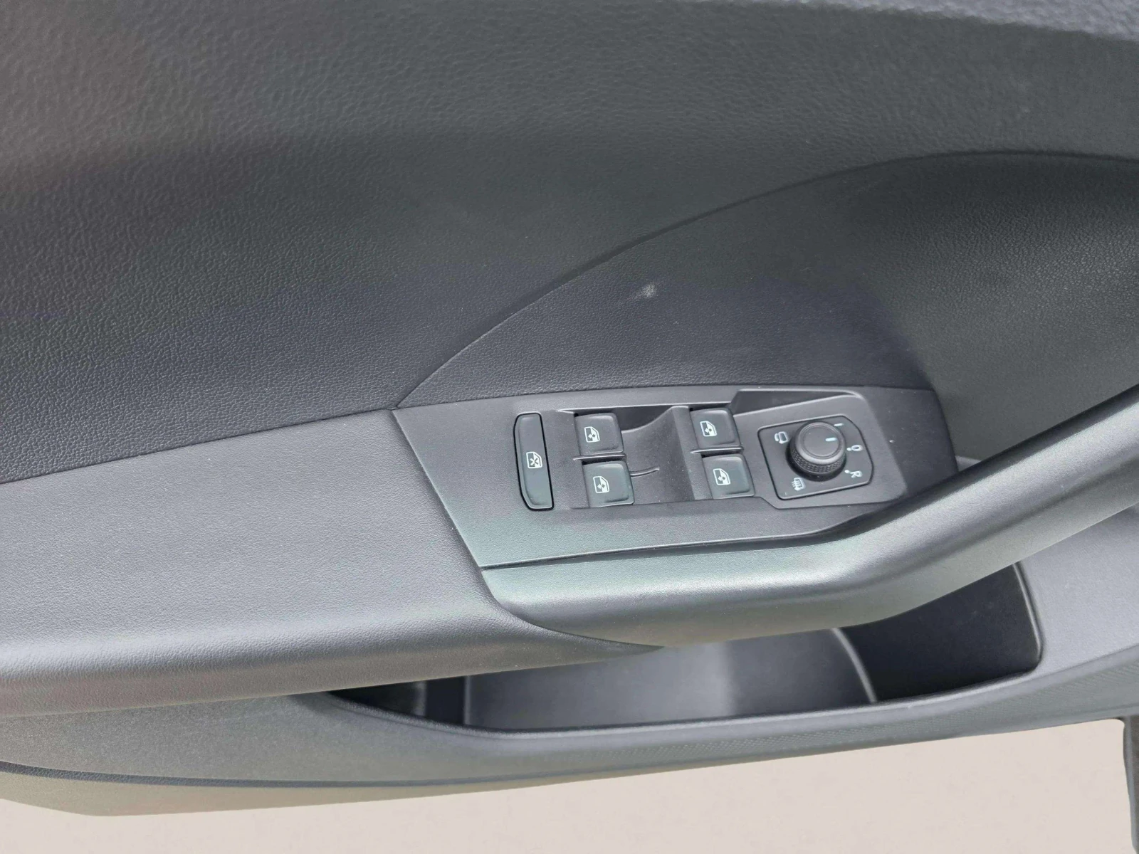 VW T-Cross 1.0 TSI | Mobile.bg � ����������� 15