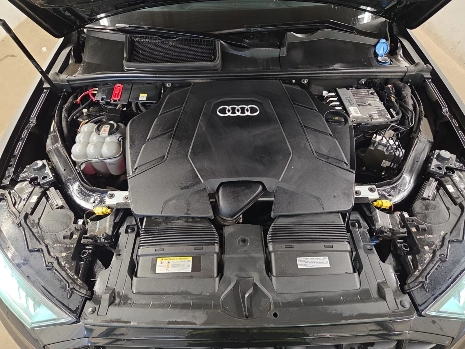Audi Q7 DISTRONIC* 360* PANO* М.ТОЧКА, снимка 17 - Автомобили и джипове - 54417564