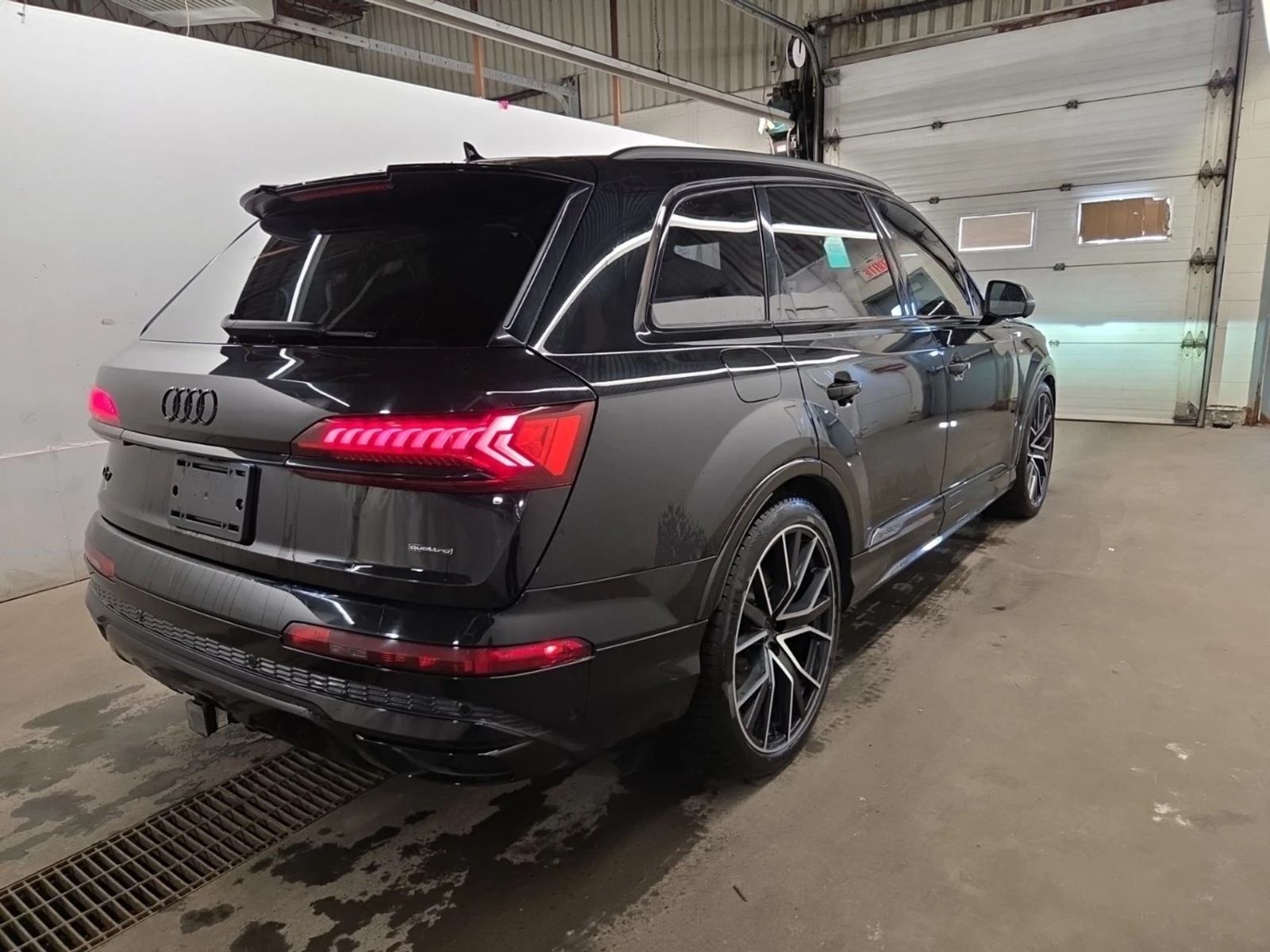 Audi Q7 DISTRONIC* 360* PANO* М.ТОЧКА, снимка 5 - Автомобили и джипове - 54417564